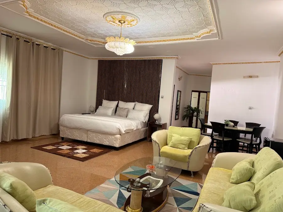 Lodge lounge interior